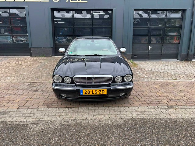 Jaquar - xj - x350 - youngtimer > 15 - afbeelding 12 van  37