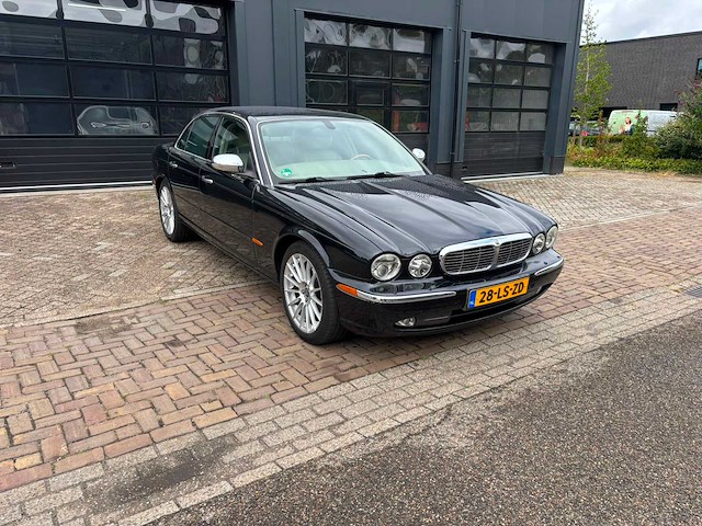 Jaquar - xj - x350 - youngtimer > 15 - afbeelding 22 van  37