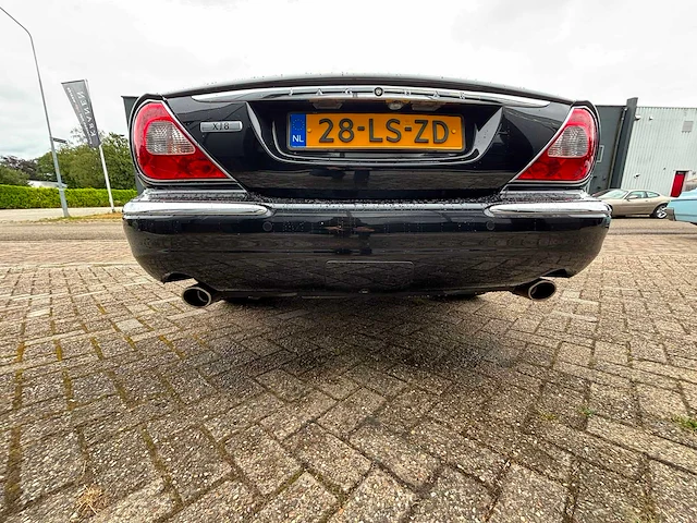 Jaquar - xj - x350 - youngtimer > 15 - afbeelding 3 van  37