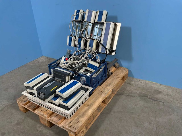 J.b care j1ba-001 accu’s + laders (35x) - afbeelding 1 van  7