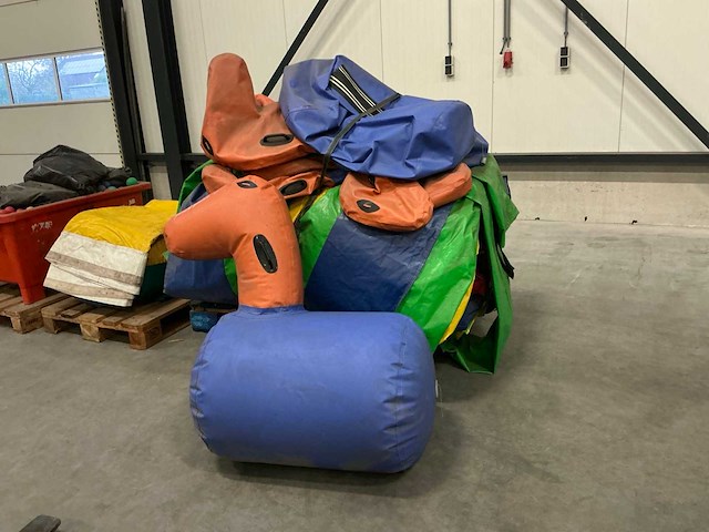 Jb inflatables hobbelpaard race western springkussen - afbeelding 2 van  5