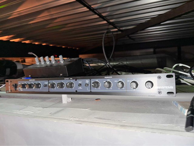 Jb systems versterker met 2 speakers - afbeelding 4 van  6