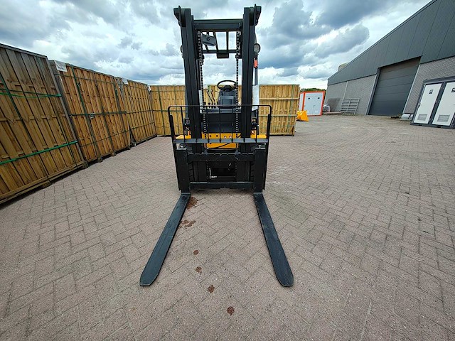Jbg - 2025 - fd-32 - vorkheftruck - afbeelding 21 van  23