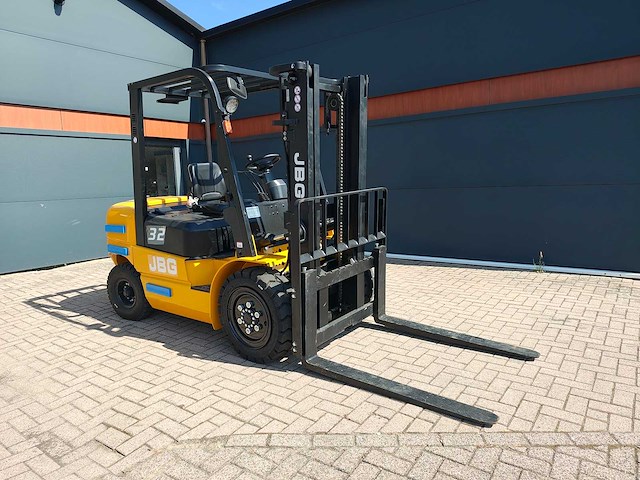 Jbg - 2025 - fd-325 - vorkheftruck - afbeelding 1 van  2