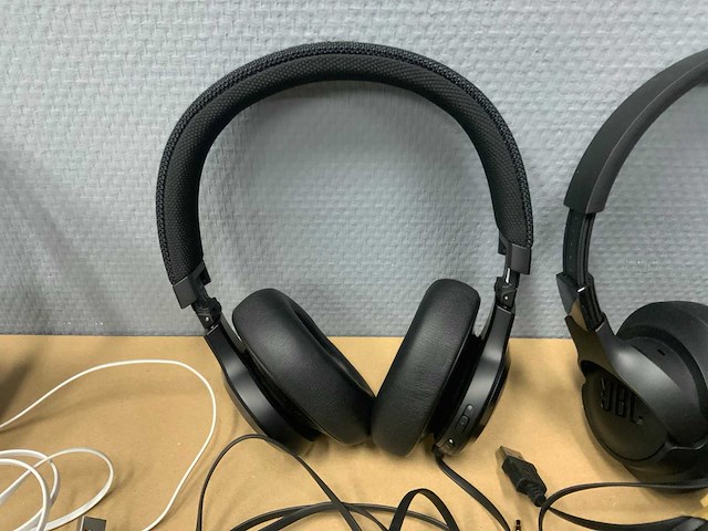Jbl - koptelefoon, oortjes, speakers, stekkers - afbeelding 5 van  13