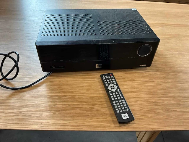 Jbl avr101 audio/videoreceiver - afbeelding 1 van  3