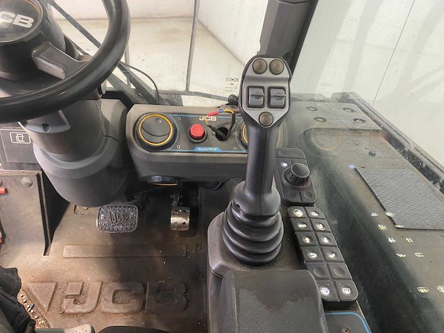 Jcb - 2019 - tlt30-19e - 4.0m hefhoogte - telescoop verreiker - afbeelding 4 van  8