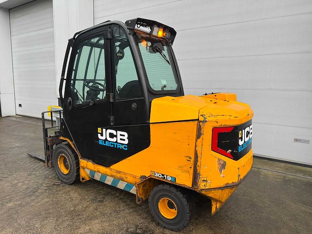 Jcb - 2020 - tlt-30-e - vorkversteller, side-shift - vorkheftruck - afbeelding 5 van  11
