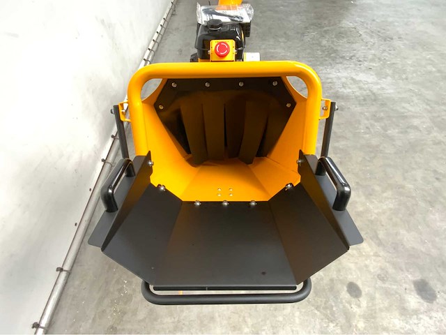 Jcb - 2025 - ch75100p - houthakselaar euro5 - afbeelding 15 van  22