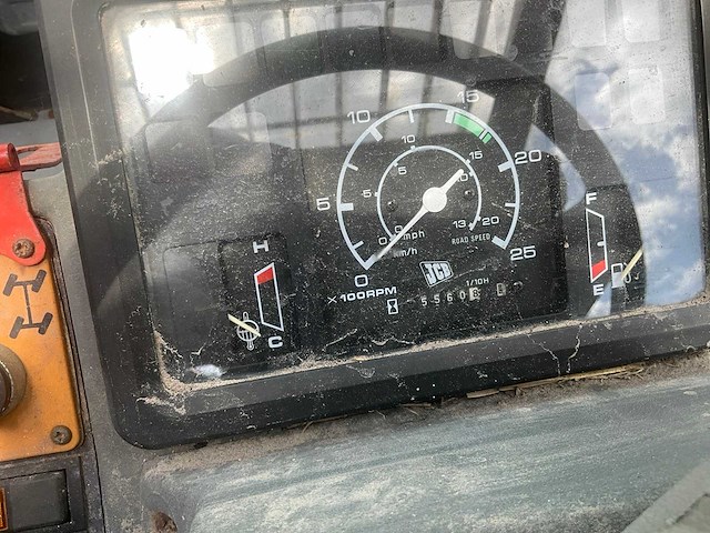 Jcb - 530-95 - verreiker / telescooplader met jib, lepels en schepbak - afbeelding 16 van  34