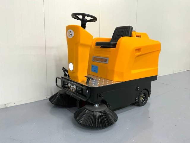 Jcb - b4 - zelfrijdende veegmachine - afbeelding 1 van  17