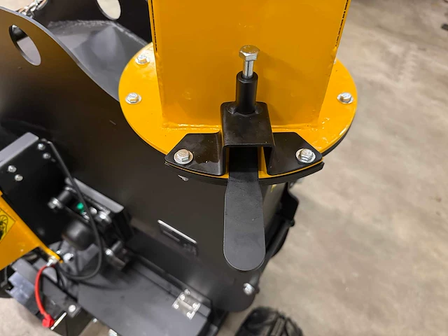 Jcb - ch150120pe - houthakselaar 2026 - versnippercapaciteit 120 mm - afbeelding 5 van  14