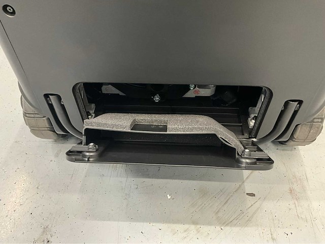 Jcb - ig12000-dve-3 - inverter generator - 11000w - 13,76kva - 2026 - afbeelding 7 van  20