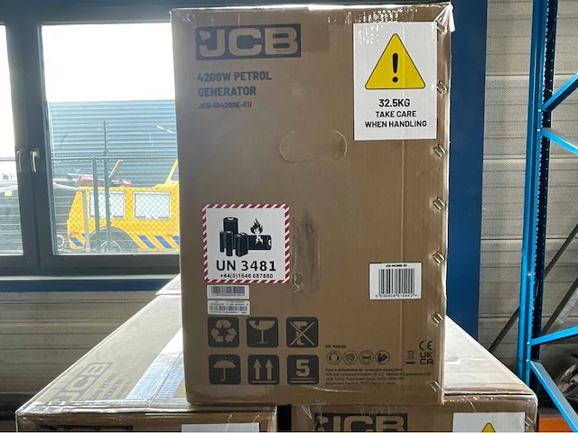 Jcb -ig4200e-eu - inverter generator 4200w - 5,3 kva - 2026 - afbeelding 8 van  16