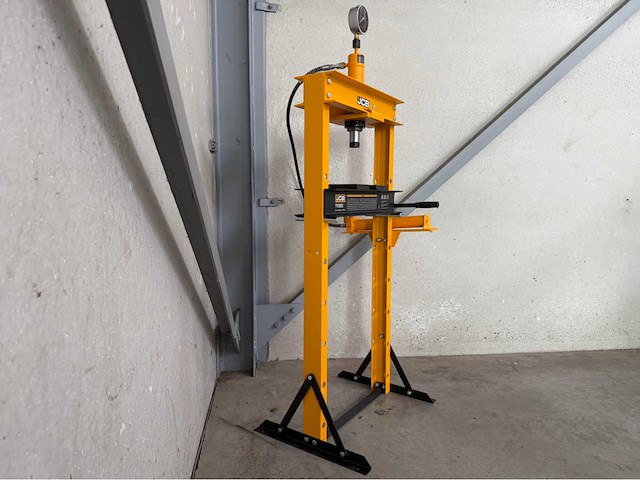 Jcb 12 ton garagepers - afbeelding 4 van  8