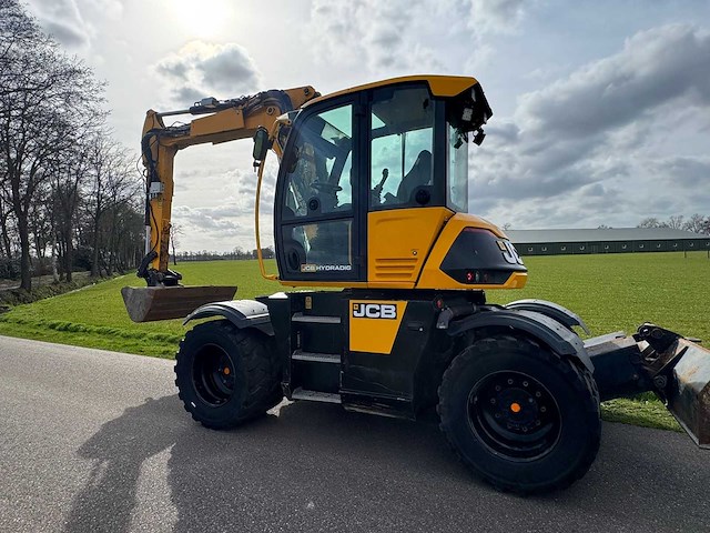 Jcb 2017 hd 110w hydradig banden graafmachine - afbeelding 17 van  23