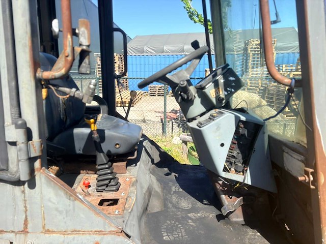 Jcb 406 shovel - afbeelding 9 van  13