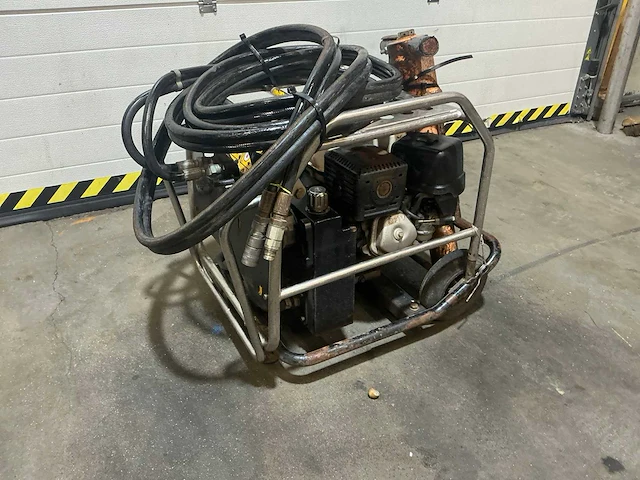 Jcb beaver hydraulisch aggregaat - afbeelding 1 van  6