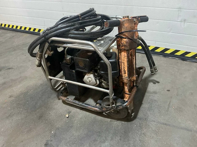 Jcb beaver hydraulisch aggregaat - afbeelding 6 van  6