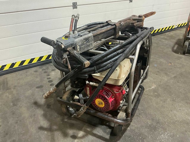 Jcb beaver hydraulisch aggregaat - afbeelding 2 van  9