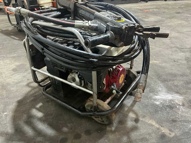 Jcb beaver hydraulisch aggregaat - afbeelding 3 van  9