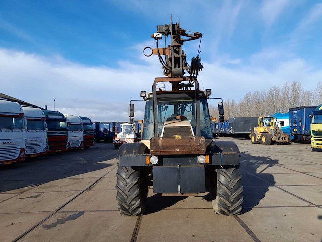 Jcb hmv - 1994 - 155t-65 hmv 155t-65 fastrac 4x4 - utility tractor - afbeelding 6 van  19