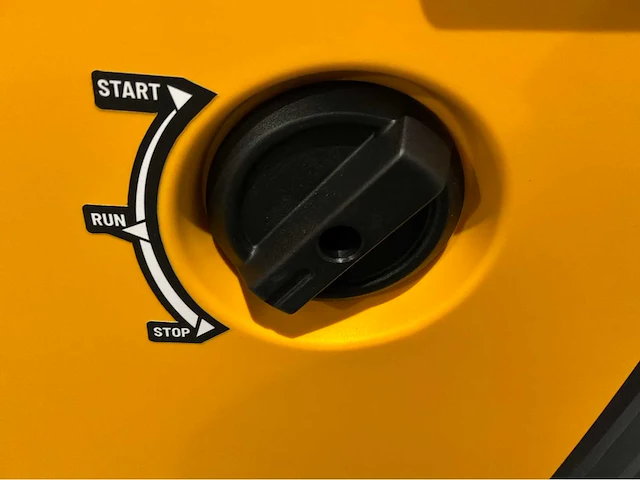 Jcb ig2000-eu - inverter generator - 2000w - 2,5kva - 2026 - afbeelding 11 van  12