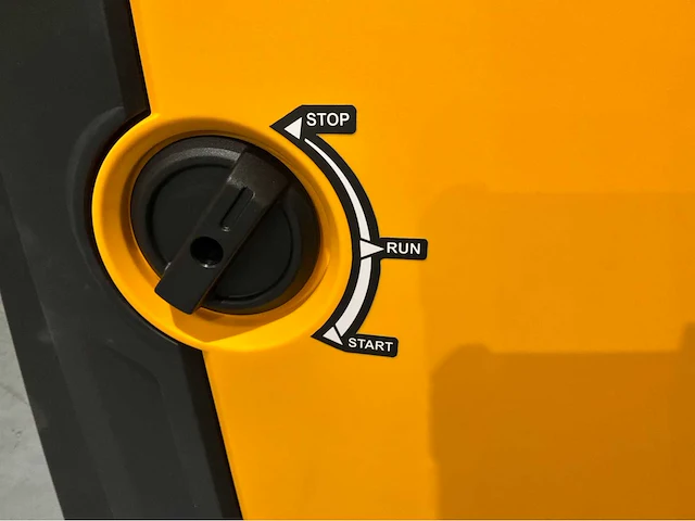 Jcb ig4200e-eu - inverter generator 4200w - 5,3 kva - 2026 - afbeelding 10 van  11