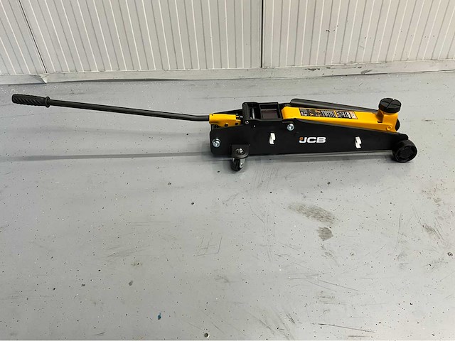 Jcb th22504 - hydraulische garagekrik - hefcapaciteit 2.25 ton - afbeelding 2 van  3