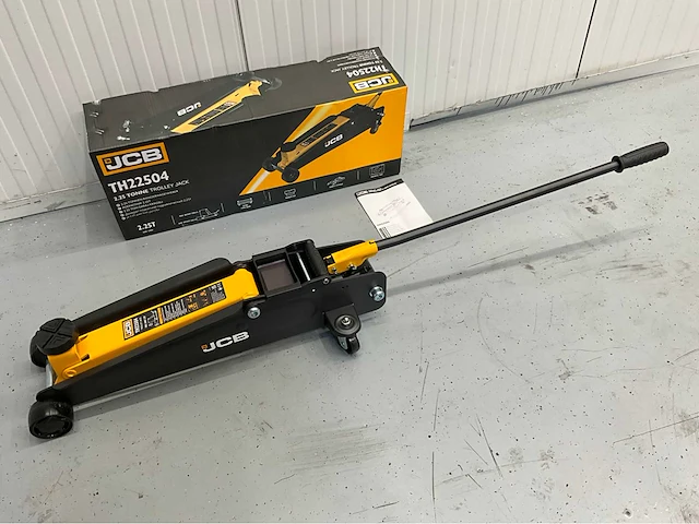 Jcb th22504 - hydraulische garagekrik - hefcapaciteit 2.25 ton - afbeelding 1 van  14