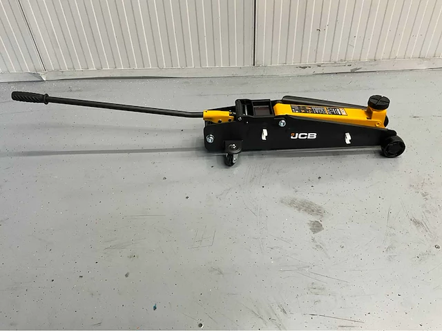 Jcb th22504 - hydraulische garagekrik - hefcapaciteit 2.25 ton - afbeelding 10 van  14