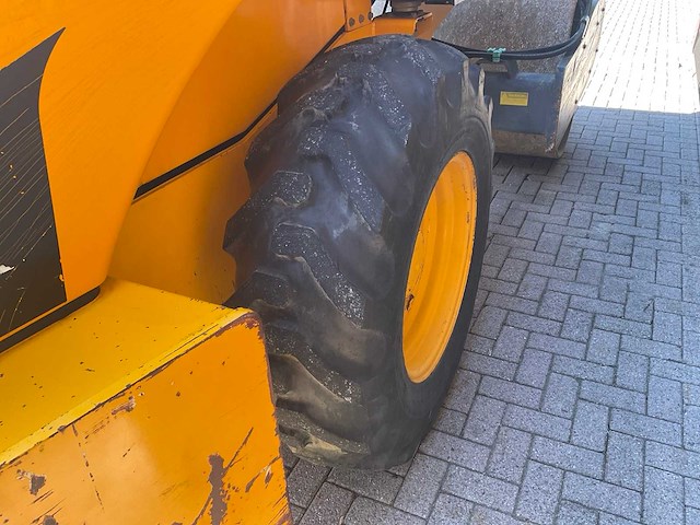 Jcb vibromax vm 75 d bandenwals - afbeelding 14 van  17