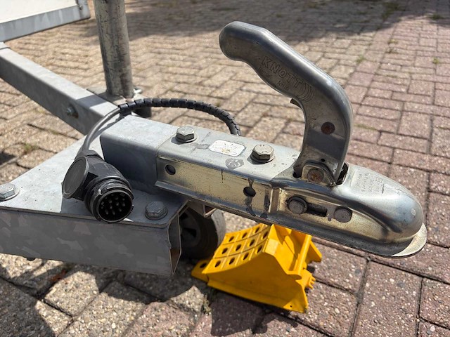 J.d. trailers t bagage-/gesloten bakaanhanger met deksel - afbeelding 20 van  48