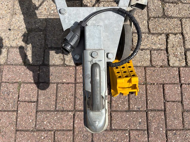 J.d. trailers t bagage-/gesloten bakaanhanger met deksel - afbeelding 22 van  48
