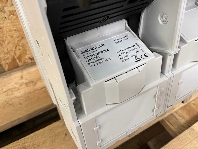 Jean müller sl3-3x6/2000/ha nh-zekeringslastscheidingslijst - afbeelding 10 van  10