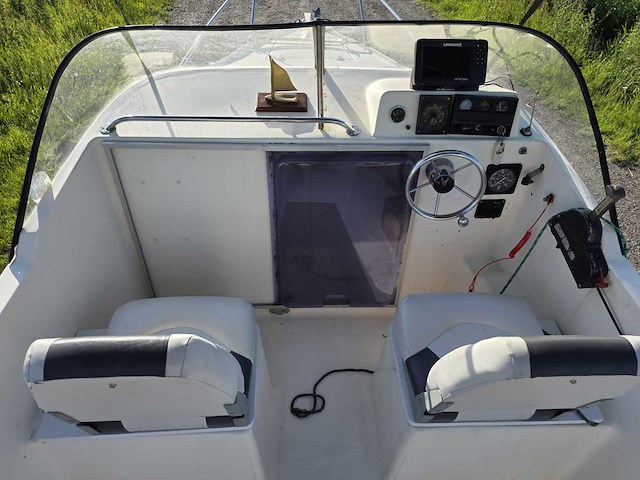 Jeanneau europa - junior luxe + omc v8 210 pk+ - speedboot met trailer - afbeelding 15 van  53