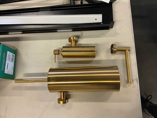 Jee-o toilet garnituur messing - afbeelding 1 van  3