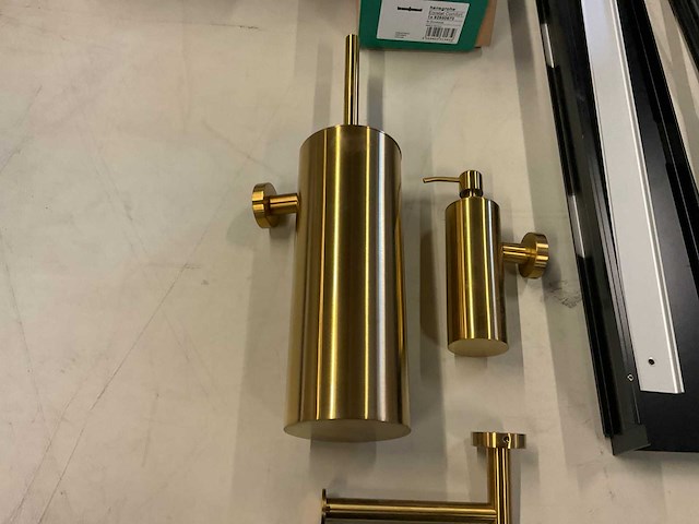 Jee-o toilet garnituur messing - afbeelding 2 van  3