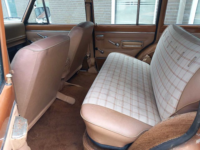 Jeep - 1978 - wagoneer - quadrac - personenauto - afbeelding 4 van  12