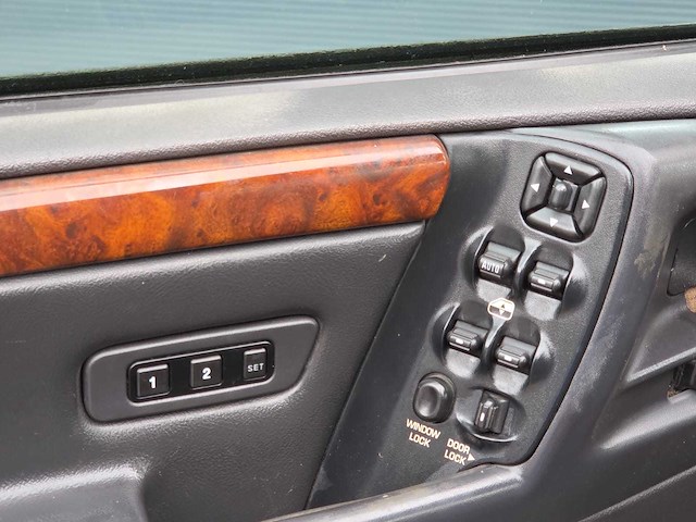 Jeep - 1997 - grand cherokee - 4.0i laredo - 33-bg-dd - afbeelding 16 van  31