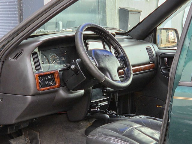 Jeep - 1997 - grand cherokee - 4.0i laredo - 33-bg-dd - afbeelding 7 van  27