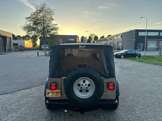 Jeep - 2000 - wrangler - personenauto - afbeelding 14 van  26