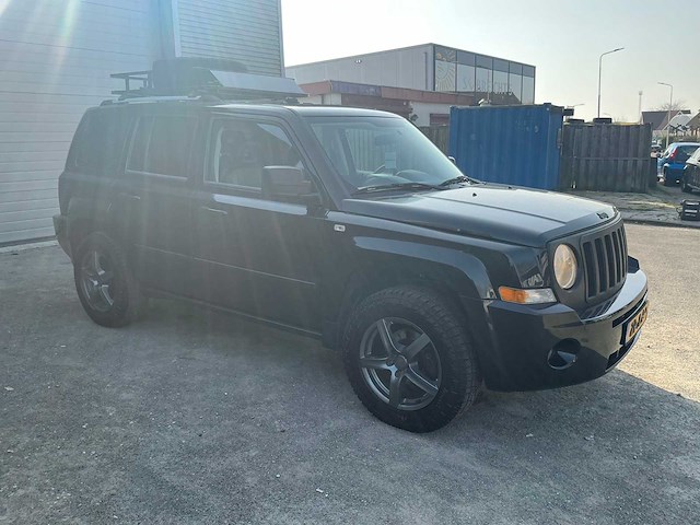 Jeep - 2009 - patriot - 2.4 ltd liberty - personenauto (29-jlh-3) - afbeelding 17 van  22