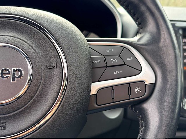 Jeep - 2021 - compass - 4xe 240 hyb. trailh. - personenauto - afbeelding 9 van  21