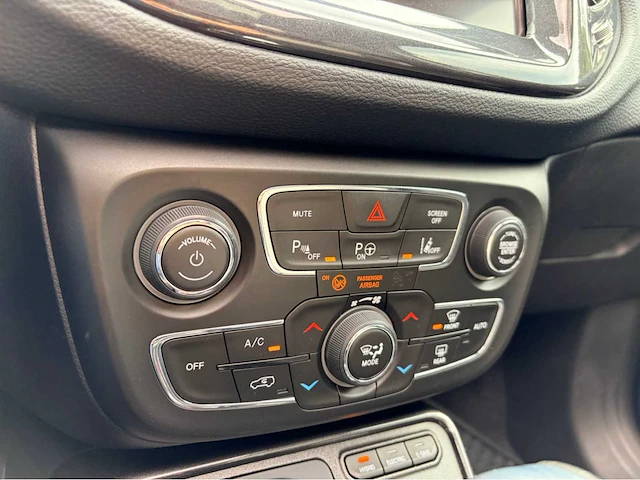 Jeep - 2021 - compass - 4xe 240 hyb. trailh. - personenauto - afbeelding 6 van  21