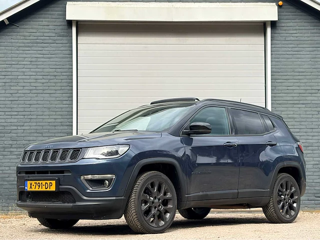 Jeep - 2021 - compass - 4xe 240 hyb. trailh. - personenauto - afbeelding 1 van  21