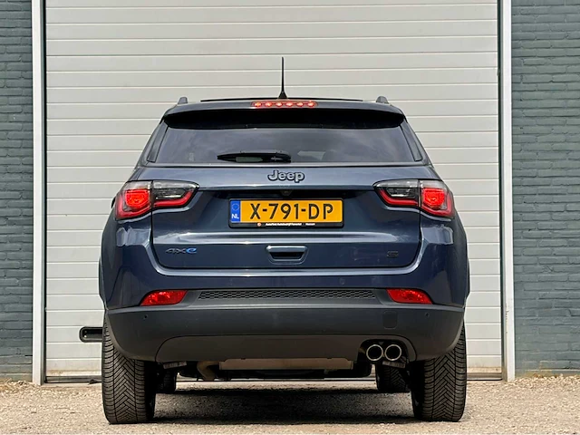 Jeep - 2021 - compass - 4xe 240 hyb. trailh. - personenauto - afbeelding 17 van  21