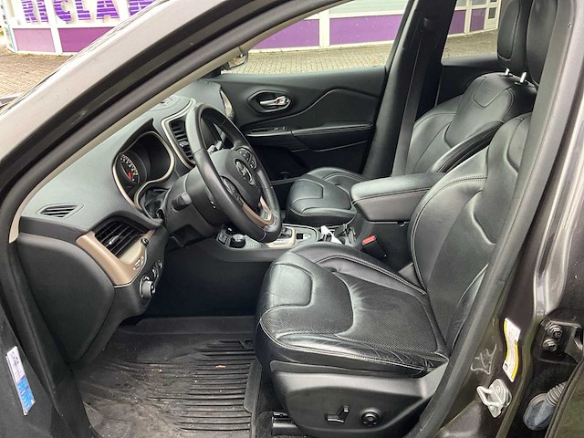 Jeep - cherokee - 2.0 limited - 4x4 - personenauto - 2015 - afbeelding 3 van  26