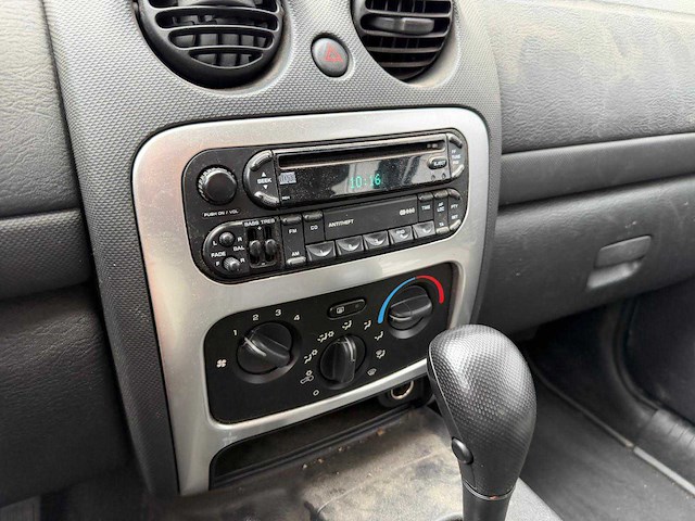 Jeep - cherokee - 3.7i v6 - extreme sp. - personenauto - 2004 - afbeelding 8 van  25