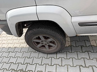 Jeep - cherokee - 3.7i v6 - extreme sp. - personenauto - 2004 - afbeelding 18 van  25